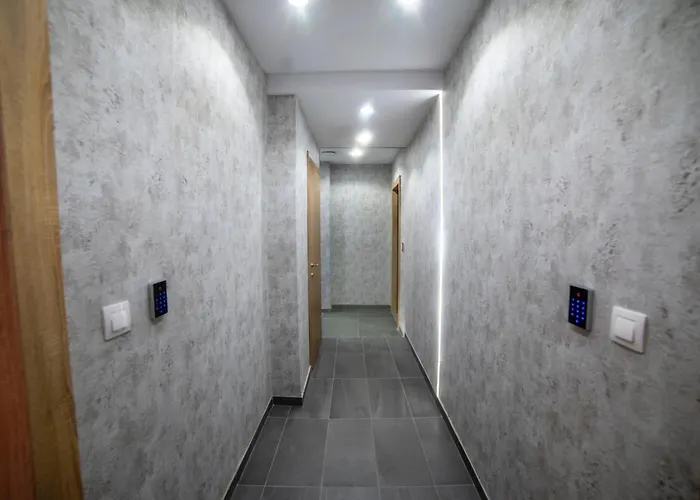 Coloris Rubrum * 塞萨洛尼基